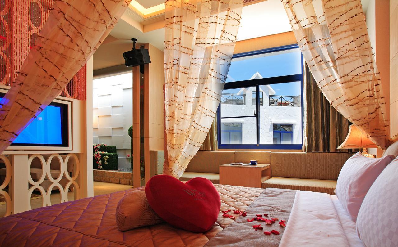 Blue Coast Spa Motel Цзілун Екстер'єр фото