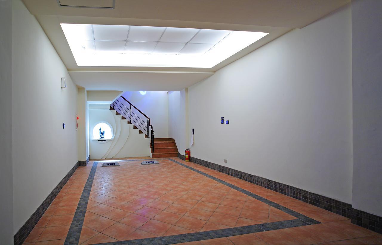 Blue Coast Spa Motel Цзілун Екстер'єр фото