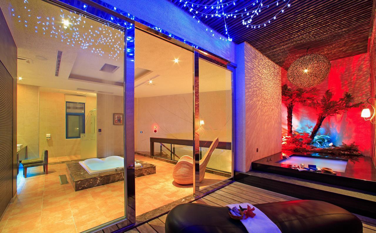 Blue Coast Spa Motel Цзілун Екстер'єр фото
