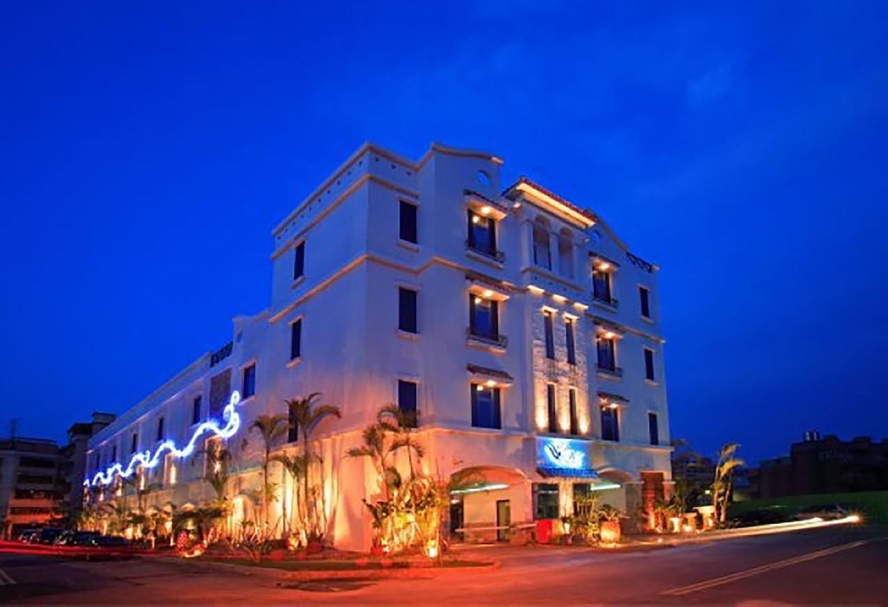Blue Coast Spa Motel Цзілун Екстер'єр фото